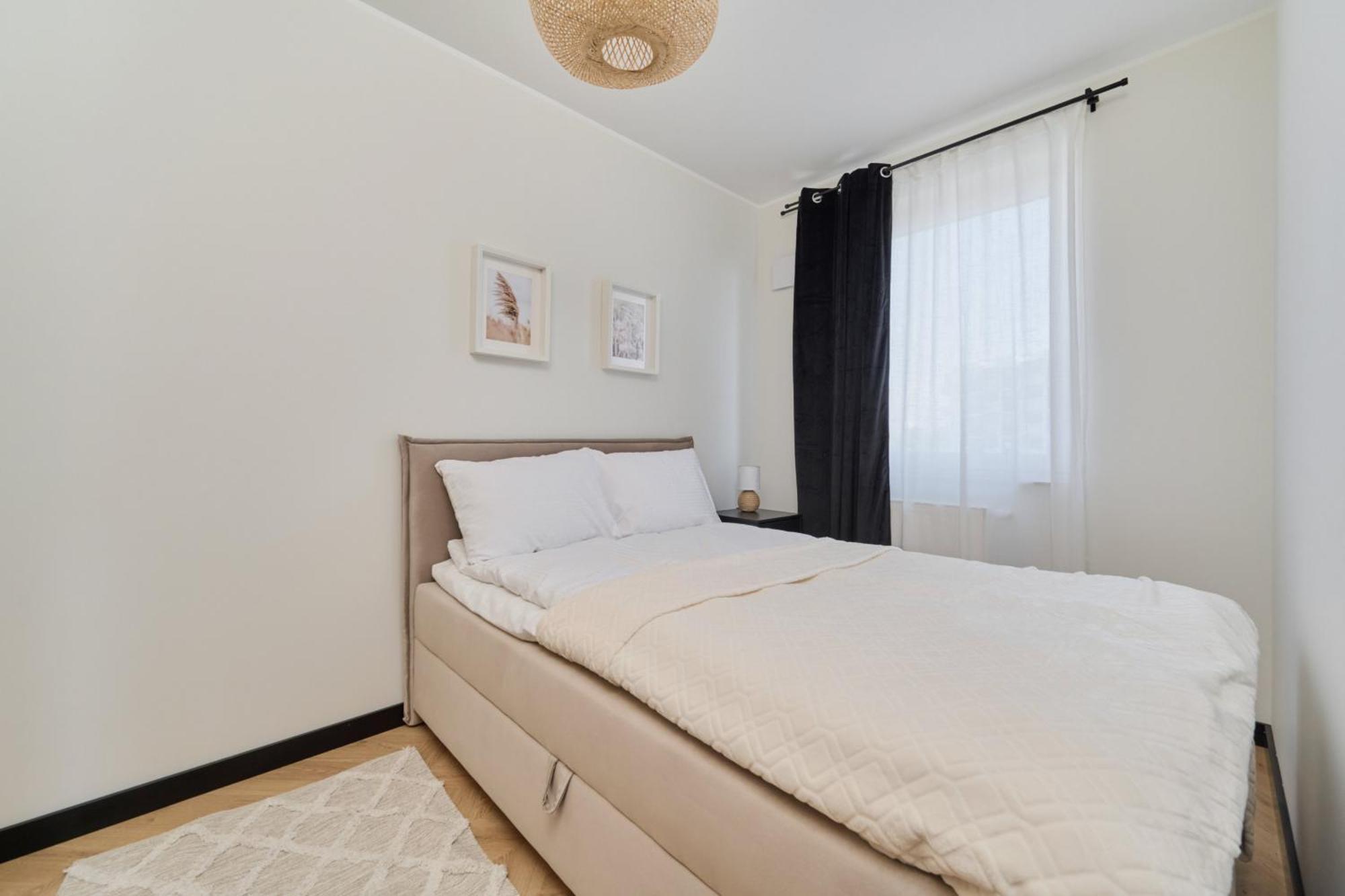 Fresh & Stylish Apartments In Poznan With Parking & Balcony By Noclegi Renters Exterior photo