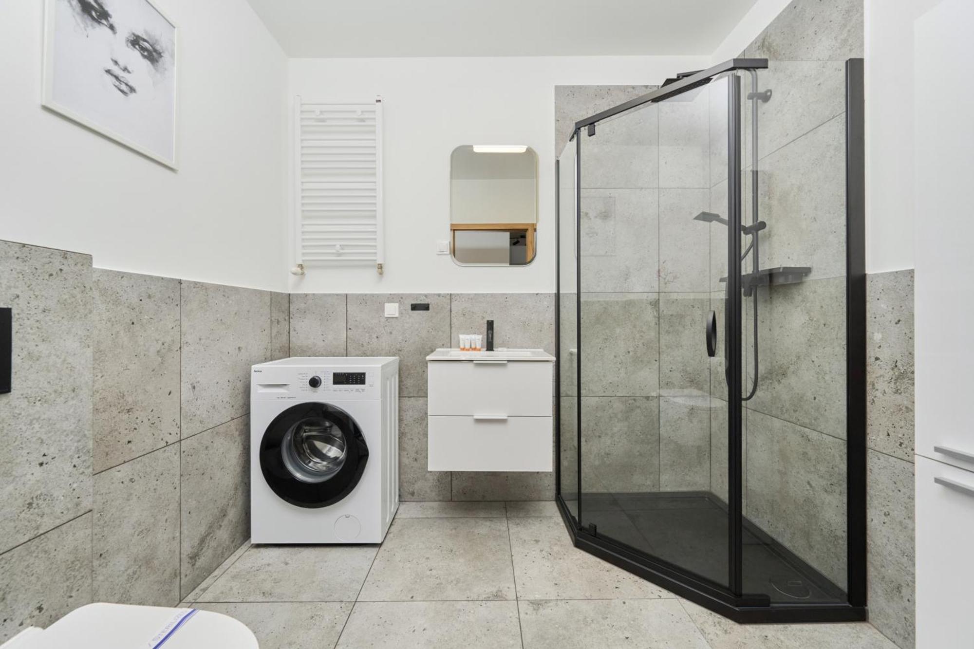 Fresh & Stylish Apartments In Poznan With Parking & Balcony By Noclegi Renters Exterior photo