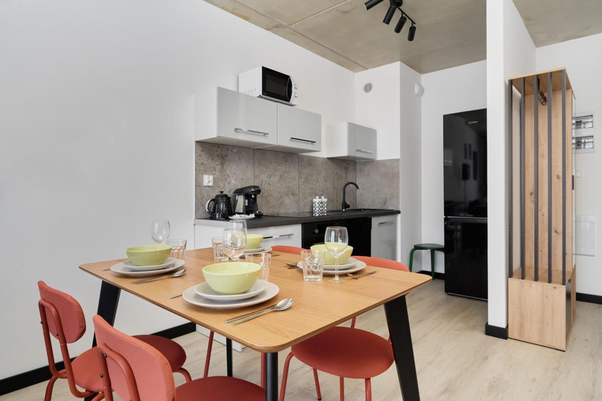 Fresh & Stylish Apartments In Poznan With Parking & Balcony By Noclegi Renters Exterior photo