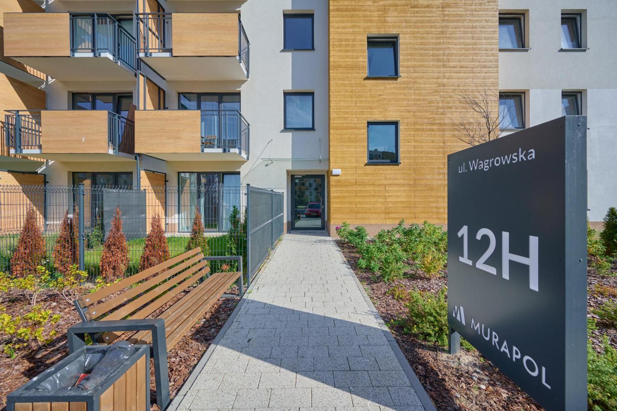 Fresh & Stylish Apartments In Poznan With Parking & Balcony By Noclegi Renters Exterior photo
