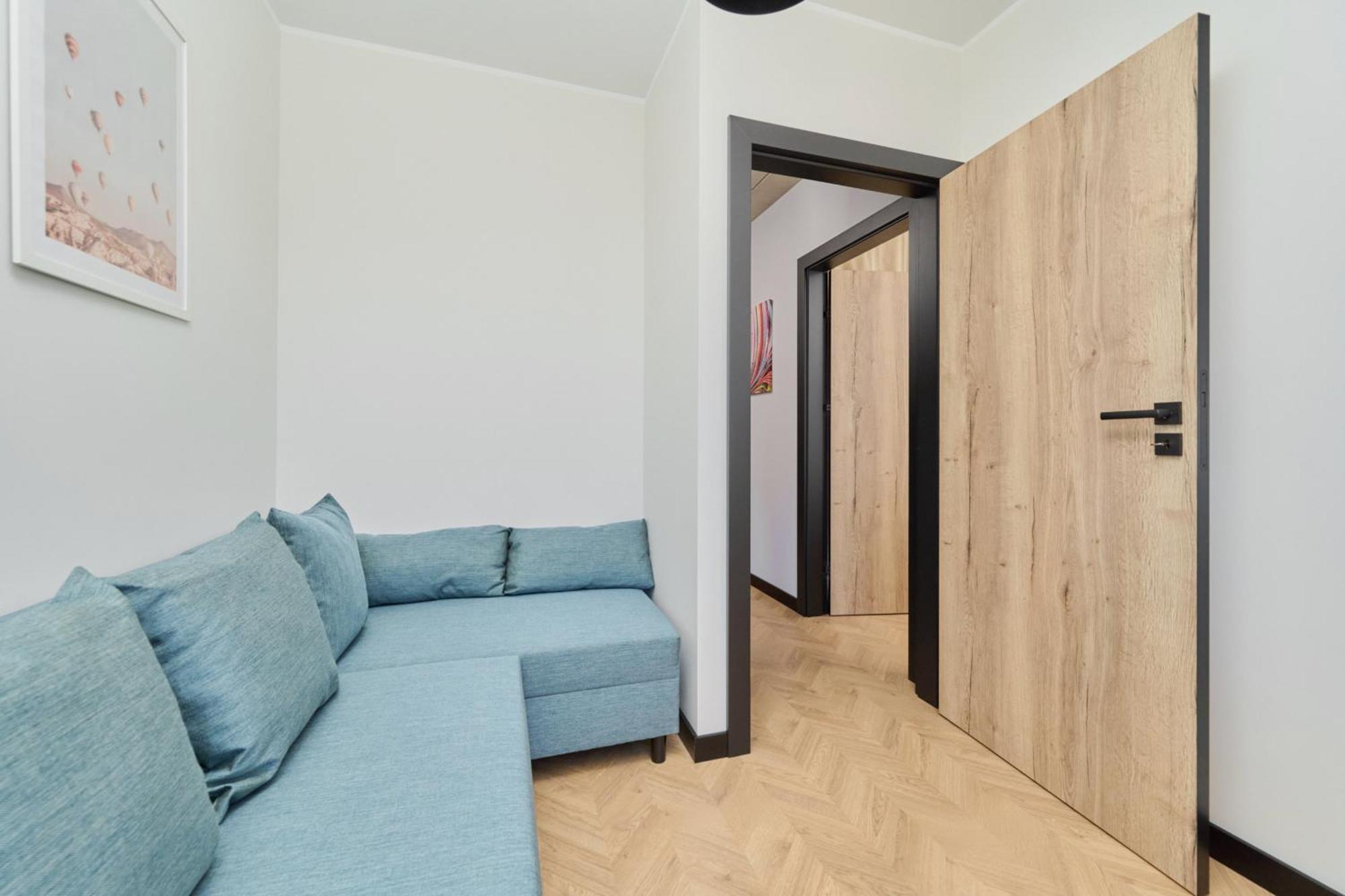 Fresh & Stylish Apartments In Poznan With Parking & Balcony By Noclegi Renters Exterior photo