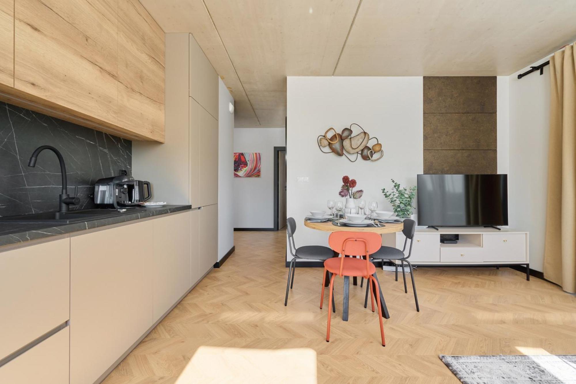 Fresh & Stylish Apartments In Poznan With Parking & Balcony By Noclegi Renters Exterior photo